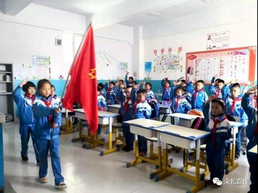 作为现代大学生，可以通过哪些方式提升自己的人文素养？游戏画面