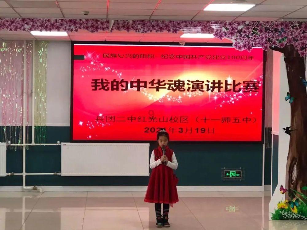 时尚芭比做美甲